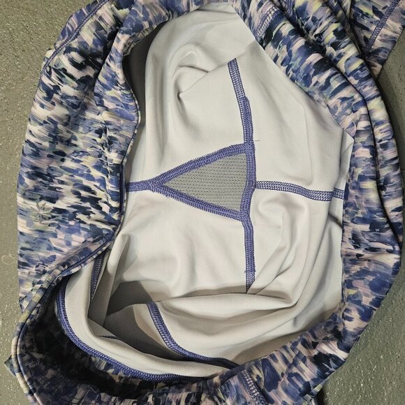 Athleta Patterned Ultimate Stash Pocket 7" Short szL - Picture 5 of 6